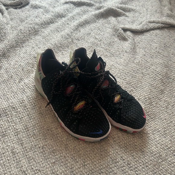 Nike LEBRON XVIII 18 James Gang Black Pink Blast Shoes CQ9283-002 Men's Size10.5 - Picture 1 of 7